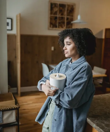 грустная девушка