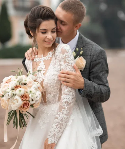 невеста и жених